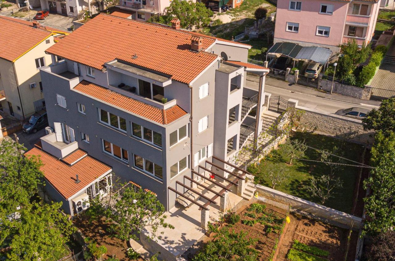 Apartment Flora Pula Ngoại thất bức ảnh